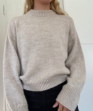 Load image into Gallery viewer, Bare En Sweater Light