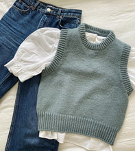 Load image into Gallery viewer, Bare En Vest