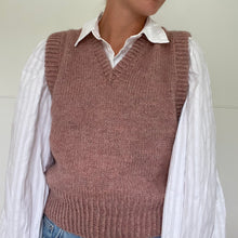 Load image into Gallery viewer, Bare En Vest V-neck