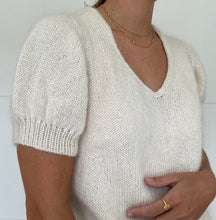 Load image into Gallery viewer, Chamomile Tee