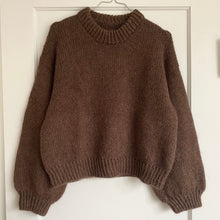 Load image into Gallery viewer, Bare En Sweater
